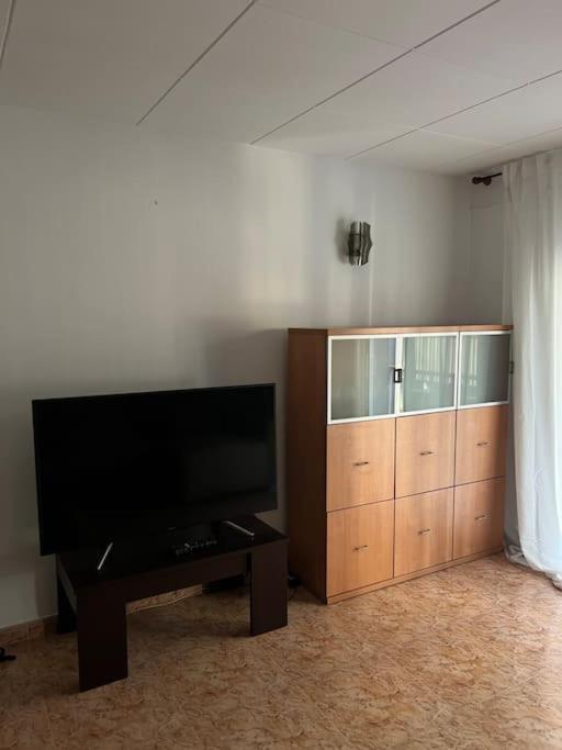 Piso Ideal Para Una Familia Ubicado Cerca Del Mar Бланес Екстериор снимка