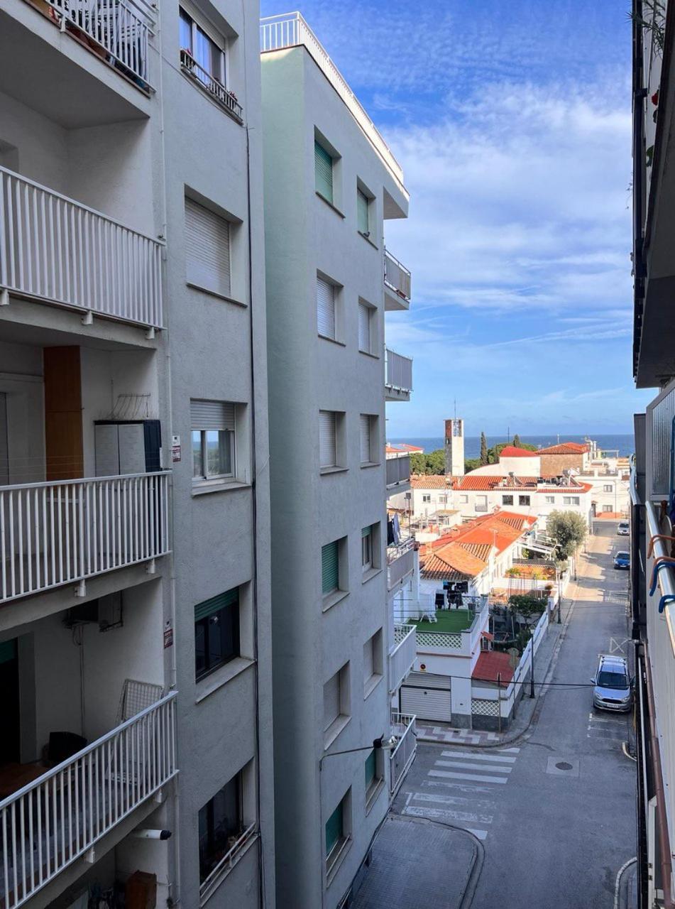 Piso Ideal Para Una Familia Ubicado Cerca Del Mar Бланес Екстериор снимка